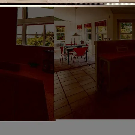 Сasa de vacaciones Two-bedroom In *