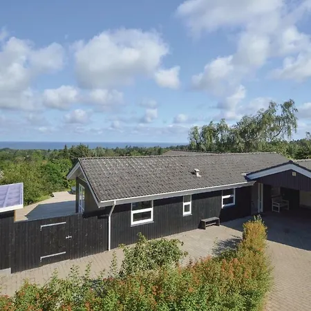 2 Bedroom Awesome In Frevejle Holiday home *