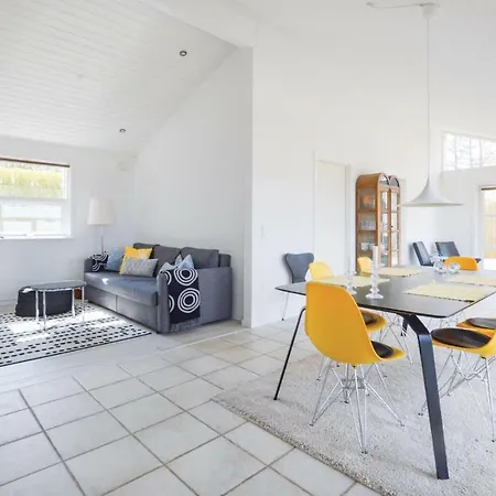 Two-bedroom In Fårevejle