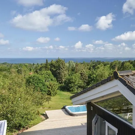 Сasa de vacaciones Two-bedroom In