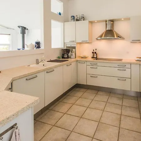 Two-bedroom In Сasa de vacaciones Fårevejle